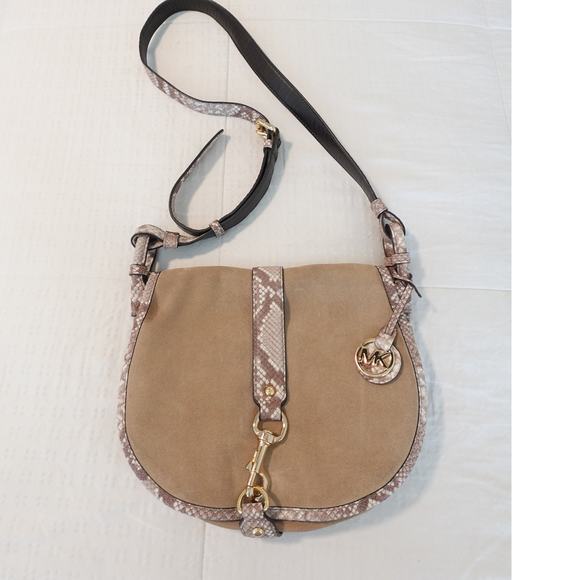 Michael Kors Tan and Snake Print Shoulder Bag - Picture 2 of 9